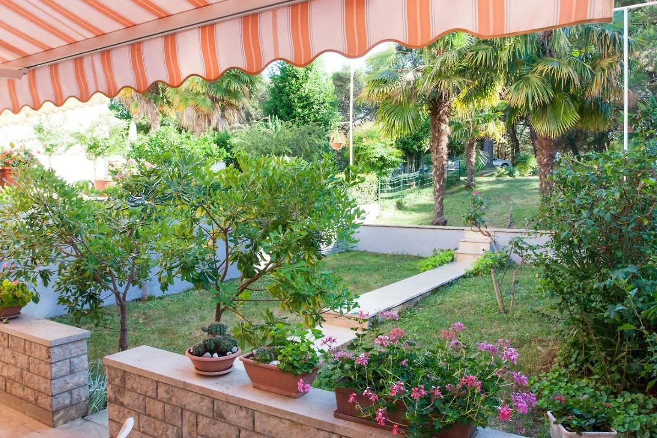 Apartment Villa Marija بوريتش